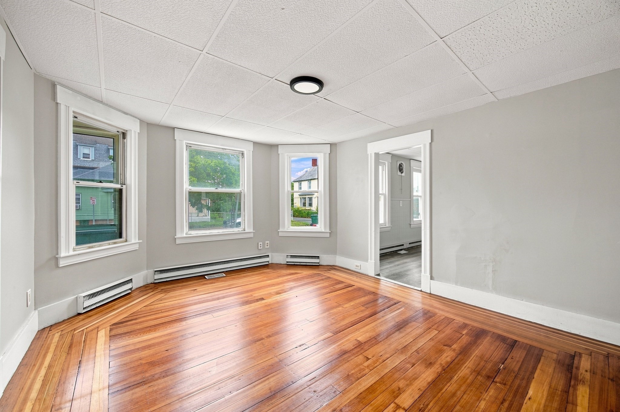 415 Orange Street Springfield, MA 01108 - Photo 12 of 14 Gallery Image 12