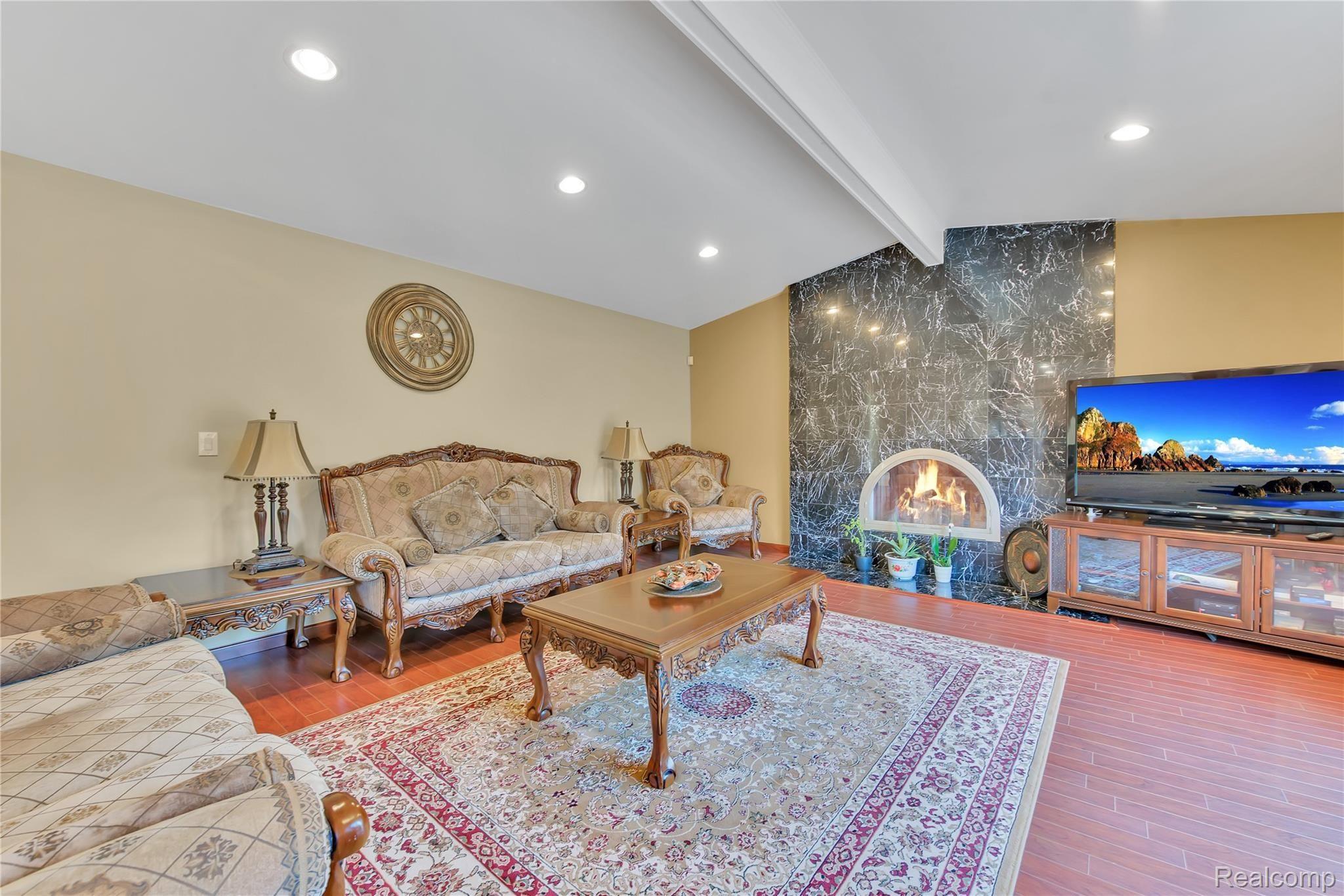 35850 Shell Drive Sterling Heights, MI 48310 - Photo 18 of 46 38850 Shell Dr - HD Drone Photography-12.jpg
