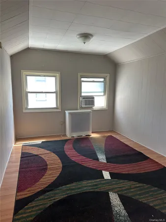 $2,500 | Undisclosed Address, Cedarhurst, NY 11516