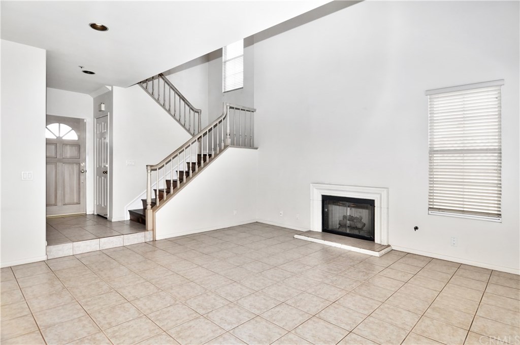 171 East 18th Street, Unit C1 Costa Mesa, CA 92627 - Photo 2 of 14