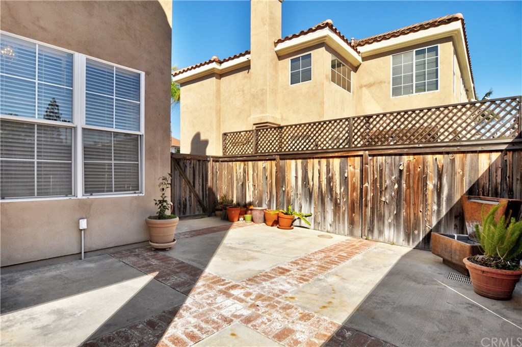 171 East 18th Street, Unit C1 Costa Mesa, CA 92627 - Photo 13 of 14