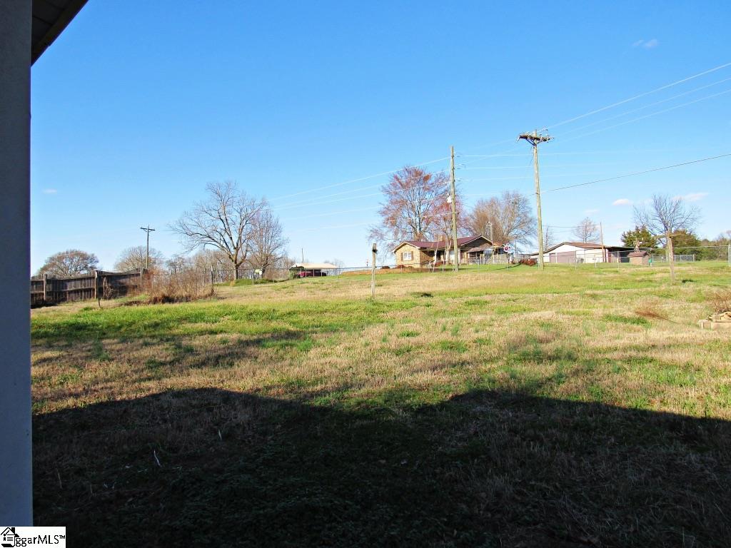 785 Dunklin Bridge Road Fountain Inn, SC 29644 - Photo 13 of 31