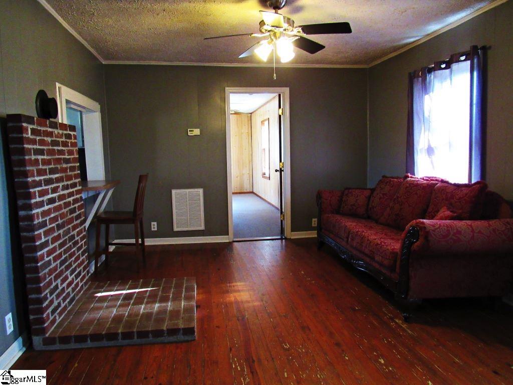 785 Dunklin Bridge Road Fountain Inn, SC 29644 - Photo 6 of 31