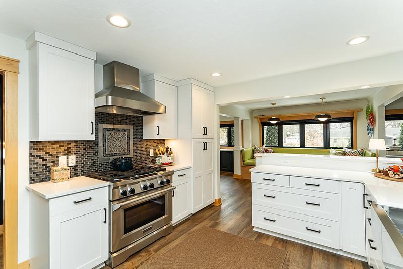 503 24th Street Southwest Austin, MN 55912 - Photo 3 of 22