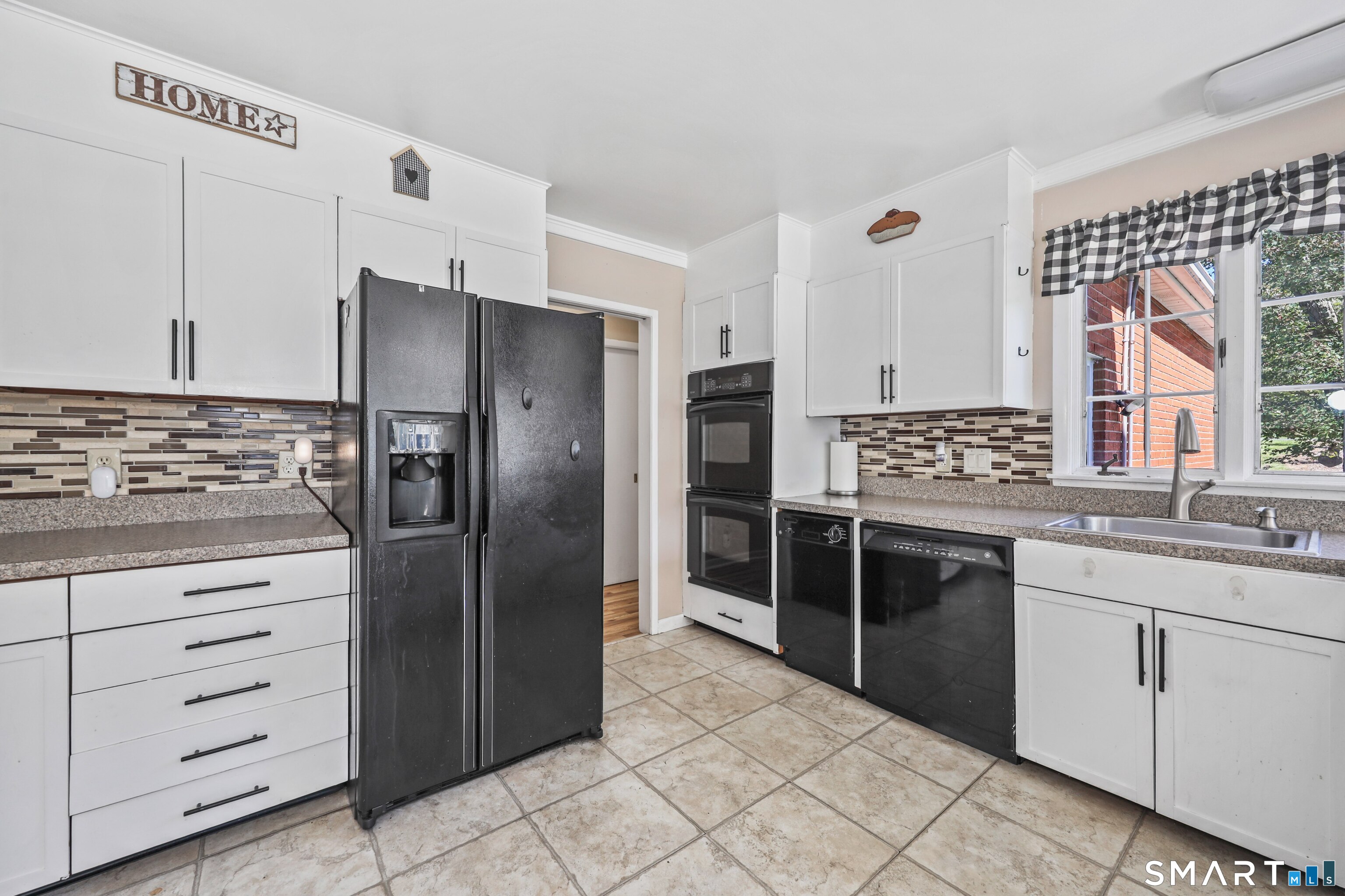 144 Chestnut Hill Road Torrington, CT 06790 - Photo 10 of 40 Gallery Image 10