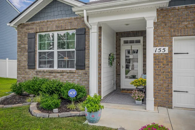$318,000 | 155 Nunally Drive, Baxter, TN 38544
