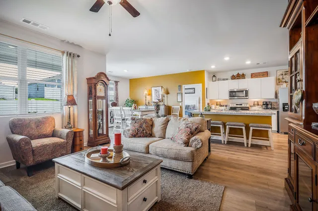 $318,000 | 155 Nunally Drive, Baxter, TN 38544