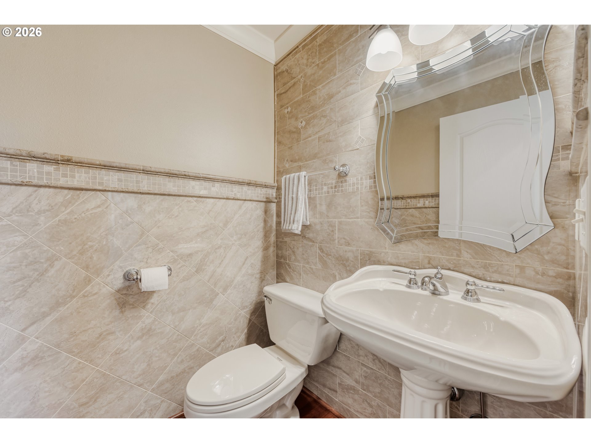 11075 Southwest Cabot Street Beaverton, OR 97005 - Photo 14 of 41