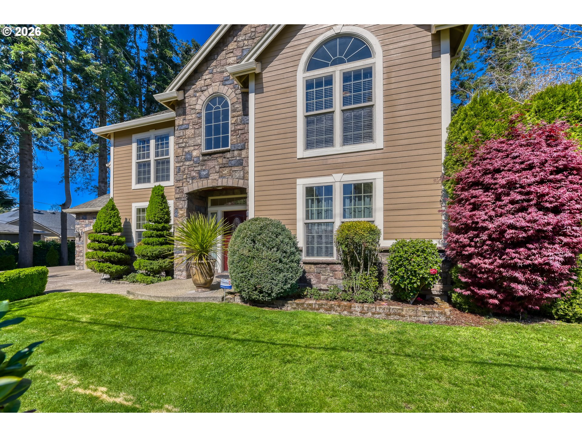 11075 Southwest Cabot Street Beaverton, OR 97005 - Photo 2 of 41