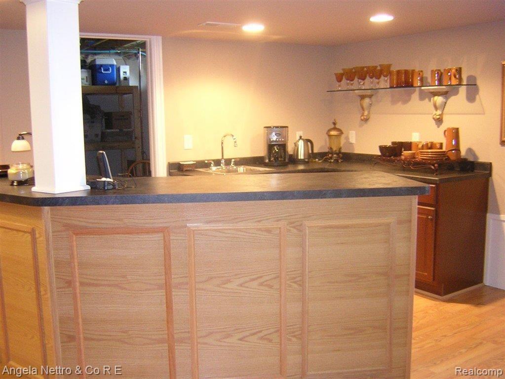 6642 Sheldon Road Belleville, MI 48111 - Photo 25 of 25 Wet Bar in Bsmt