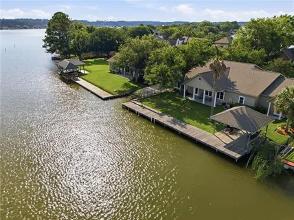 $465,000 | 14272 South Lakeshore Drive, Covington, LA 70435