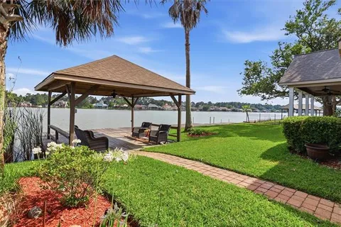 $465,000 | 14272 South Lakeshore Drive, Covington, LA 70435