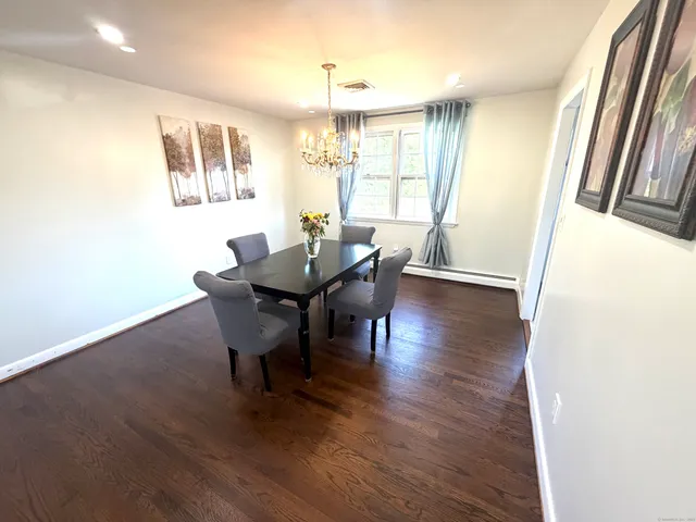 $389,999 | 4 Skinner Drive, Bloomfield, CT 06002