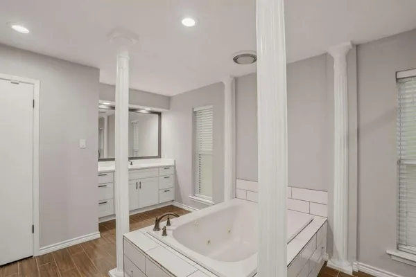 $579,900 | 1705 Louella Court, Hurst, TX 76054