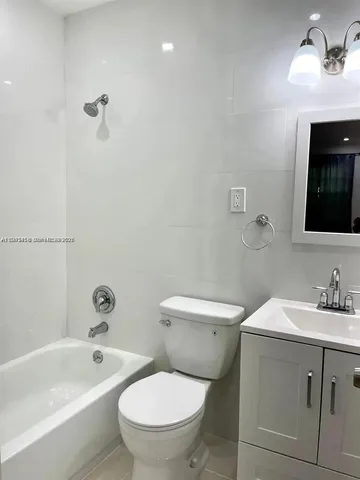 $1,590 | 725 Northeast 126th Street, Unit 5, North Miami, FL 33161