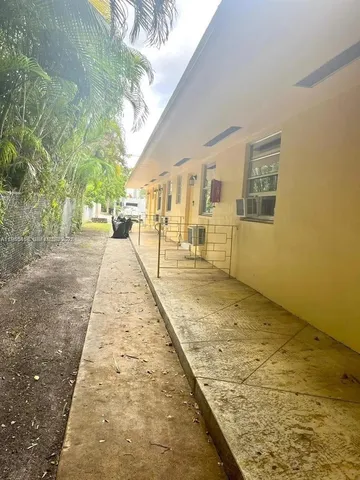 $1,590 | 725 Northeast 126th Street, Unit 5, North Miami, FL 33161