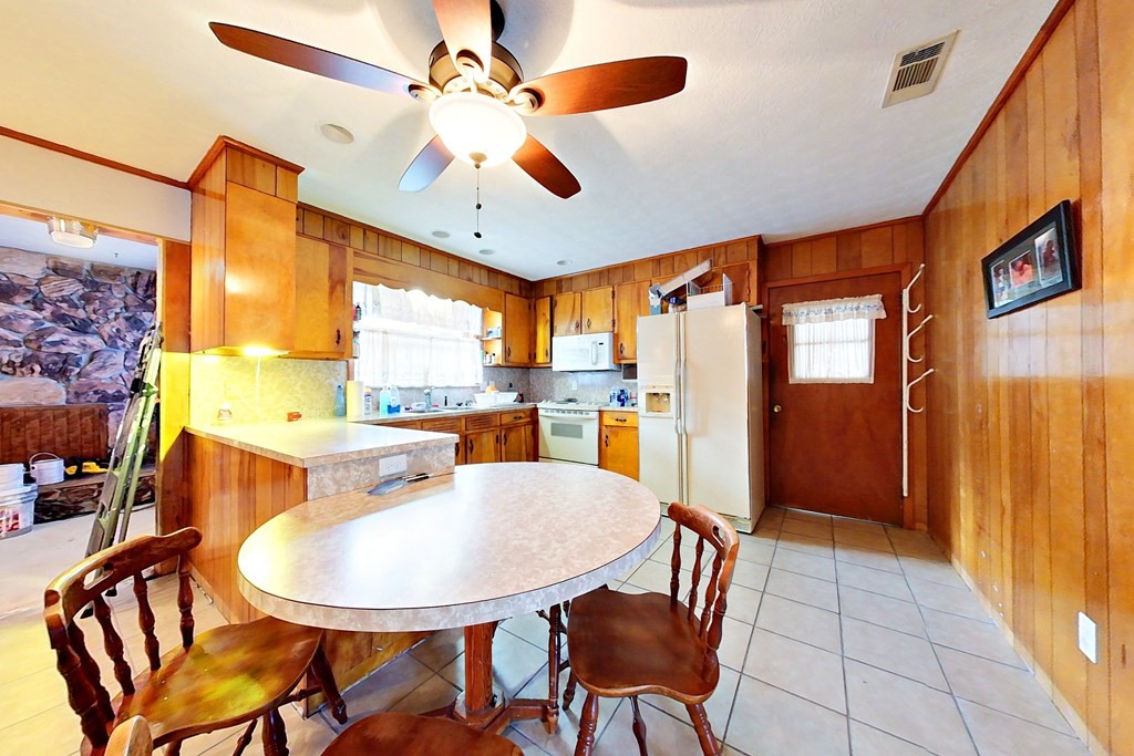 706 Jenkins Street Blackshear, GA 31516 - Photo 13 of 36