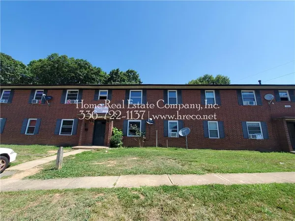 $695 | 611 West Twenty-Third Street, Winston-Salem, NC 27105