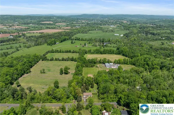 $999,000 | 325 Pullen Station Road, Quakertown, PA 18951