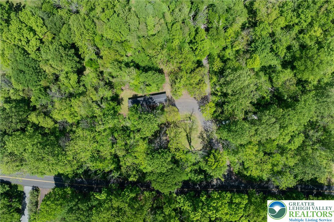 325 Pullen Station Road Quakertown, PA 18951 - Photo 9 of 23 a view of a yard