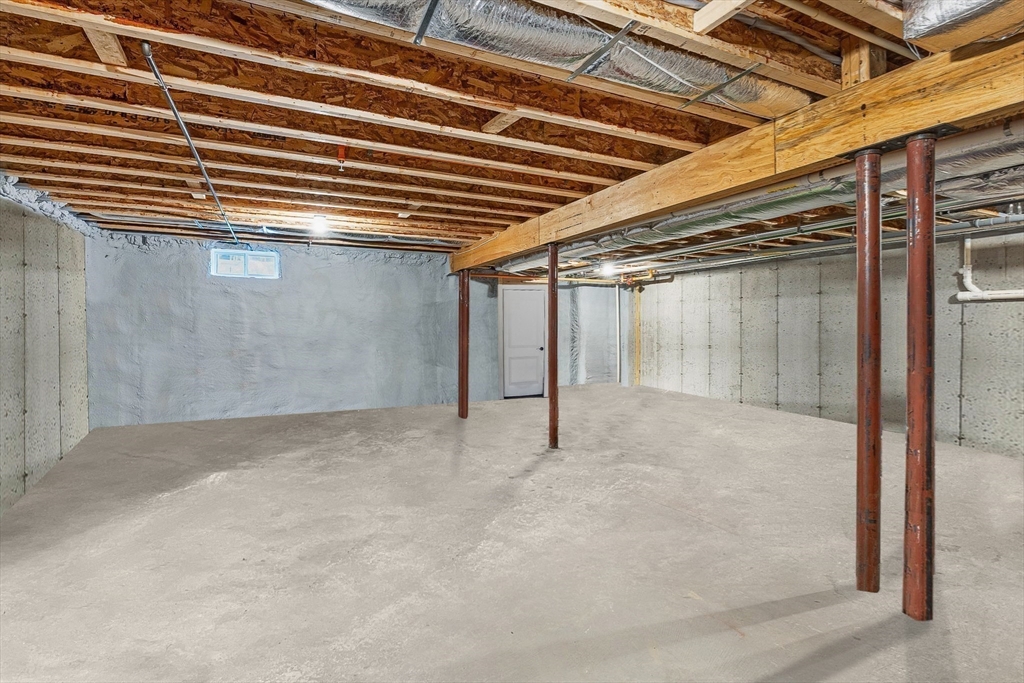 19 Cutter Lane, Unit 19 Amesbury, MA 01913 - Photo 33 of 41