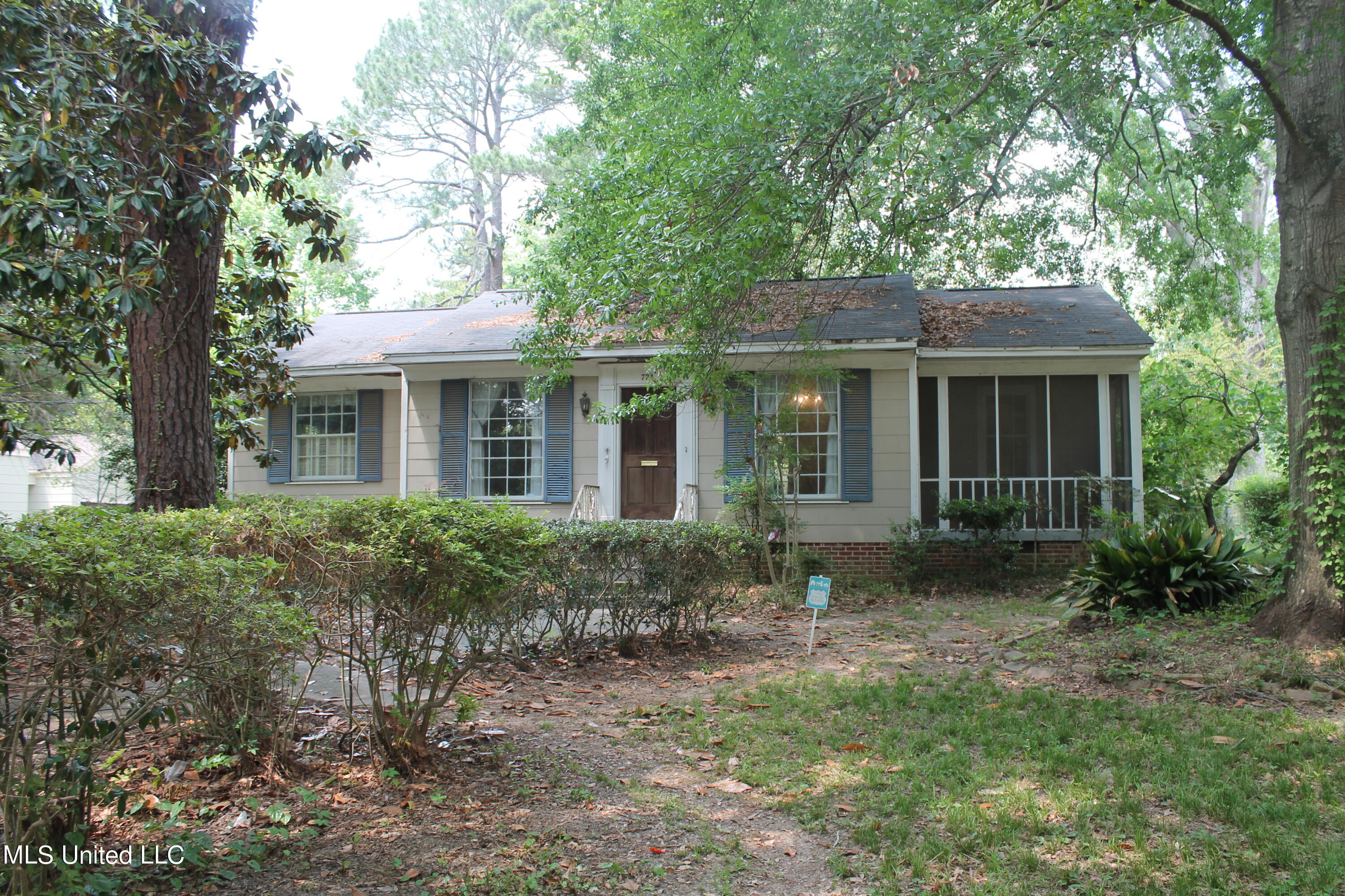 724 Meadowbrook Road Jackson, MS 39206 - Photo 1 of 8 IMG_8284
