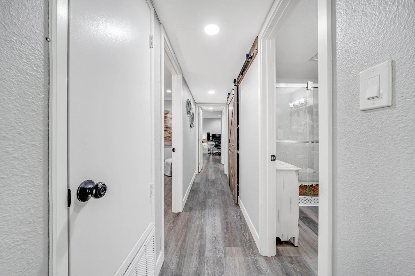 1192 Oakview Road San Jose, CA 95121 - Photo 13 of 40 Gallery Image 13
