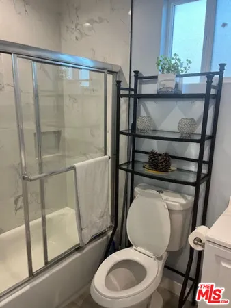 $2,100 | 15524 Sylvan Street, Van Nuys, CA 91411