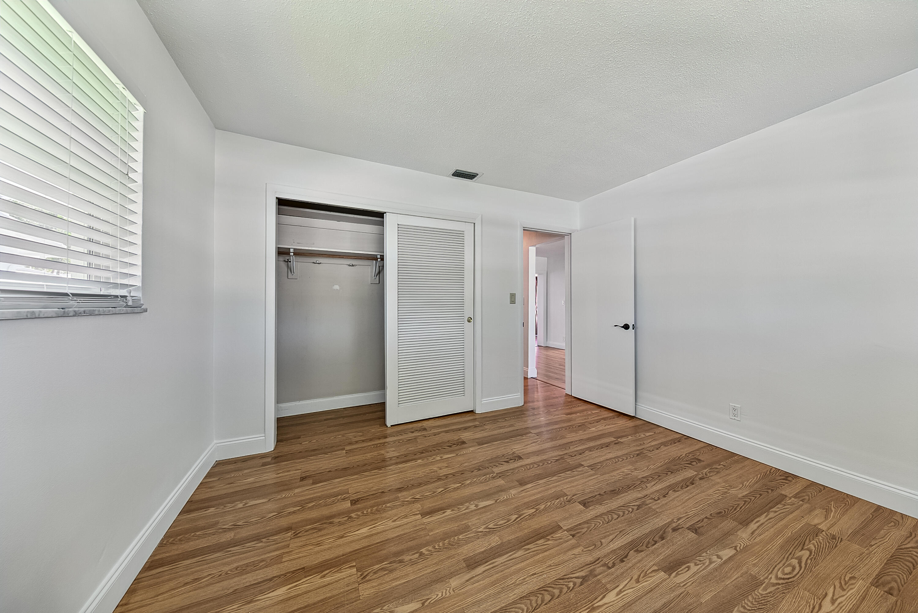 2521 North Cypress Road Pompano Beach, FL 33064 - Photo 8 of 37 cowen-30