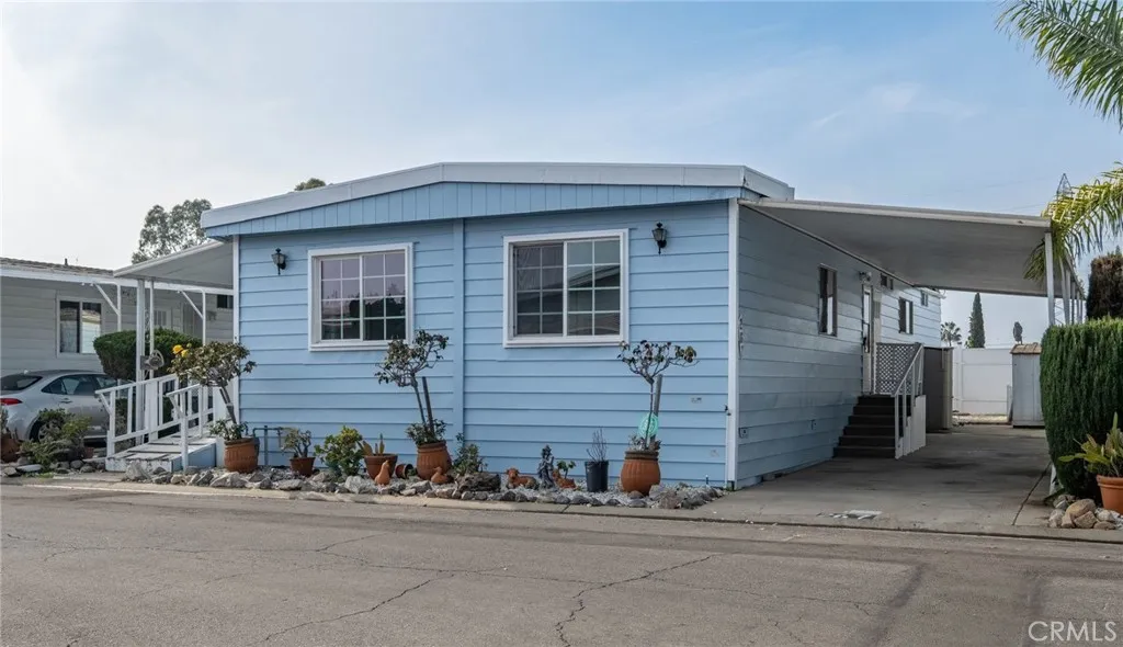 a front view of a house with garage