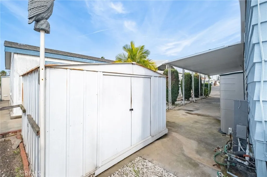 17700 Avalon, Unit 267 Carson, CA 90745 - Photo 38 of 50 a view of a garage