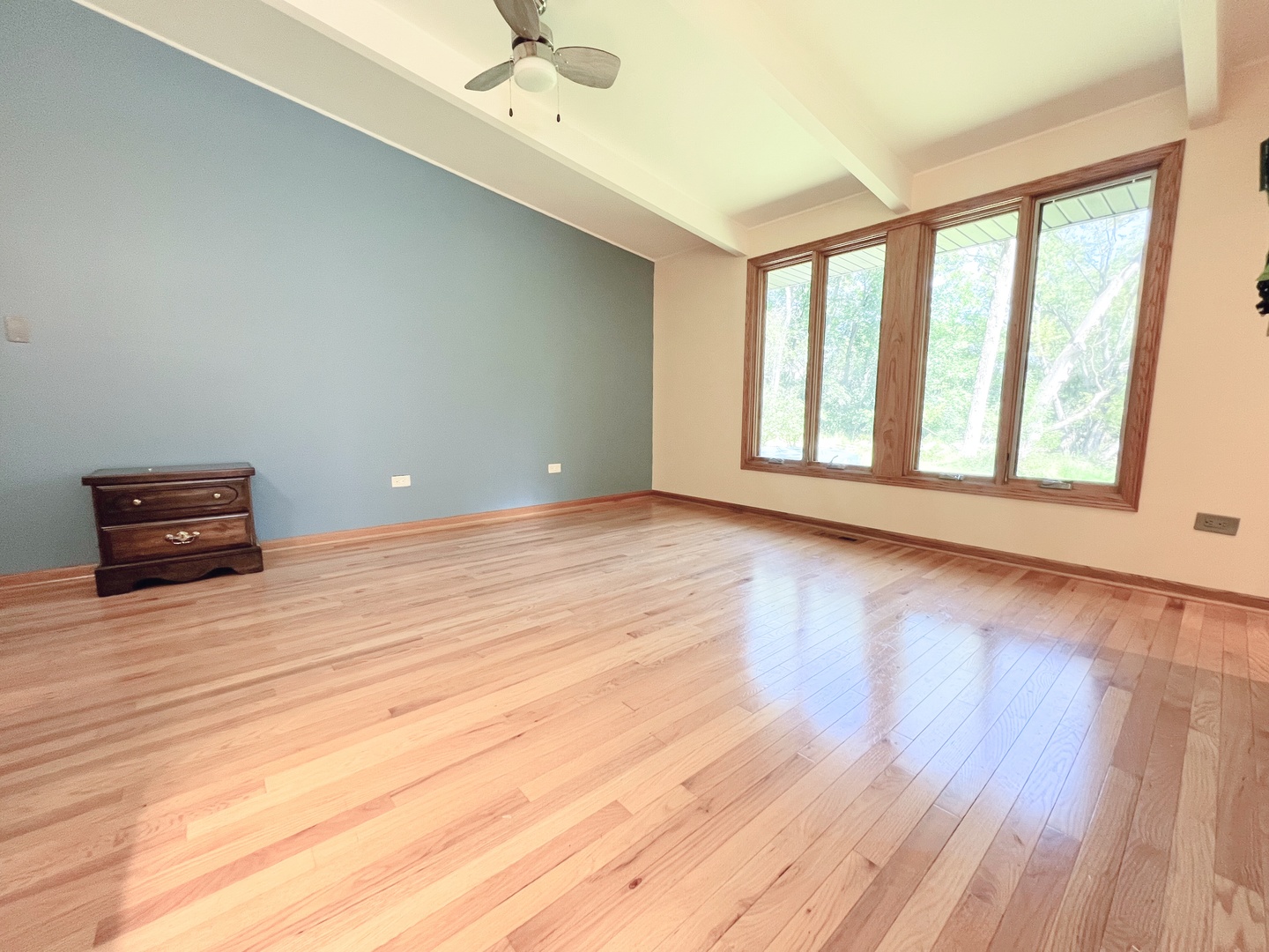 610 Hickory Road Woodstock, IL 60098 - Photo 9 of 22 Gallery Image 9