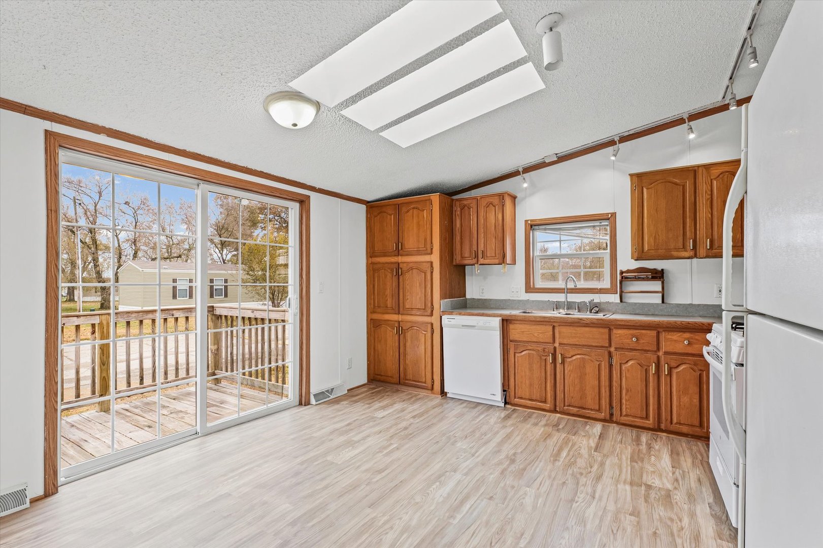 2463 Steele Court Decatur, IL 62526 - Photo 11 of 29