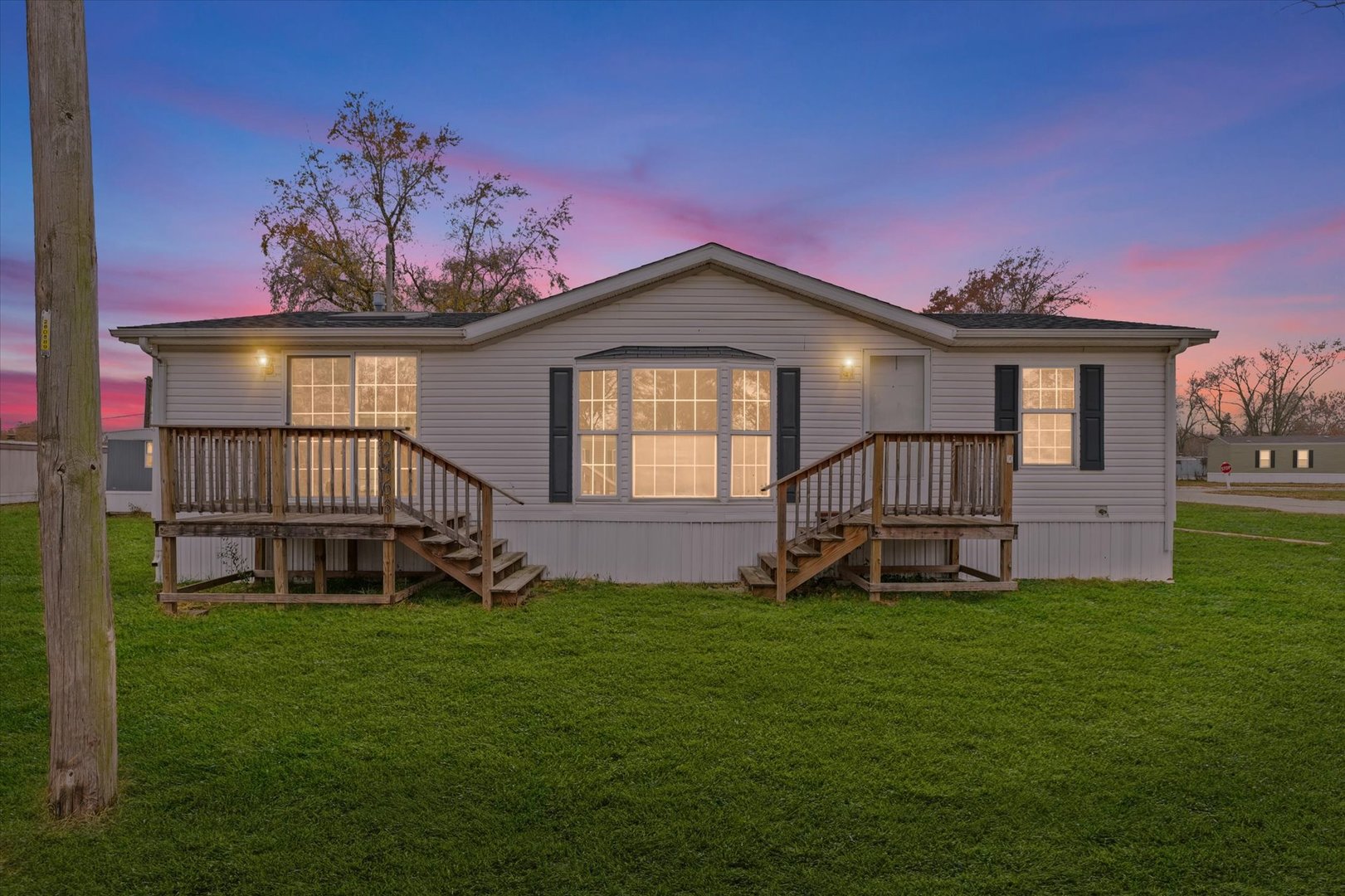 2463 Steele Court Decatur, IL 62526 - Photo 2 of 29