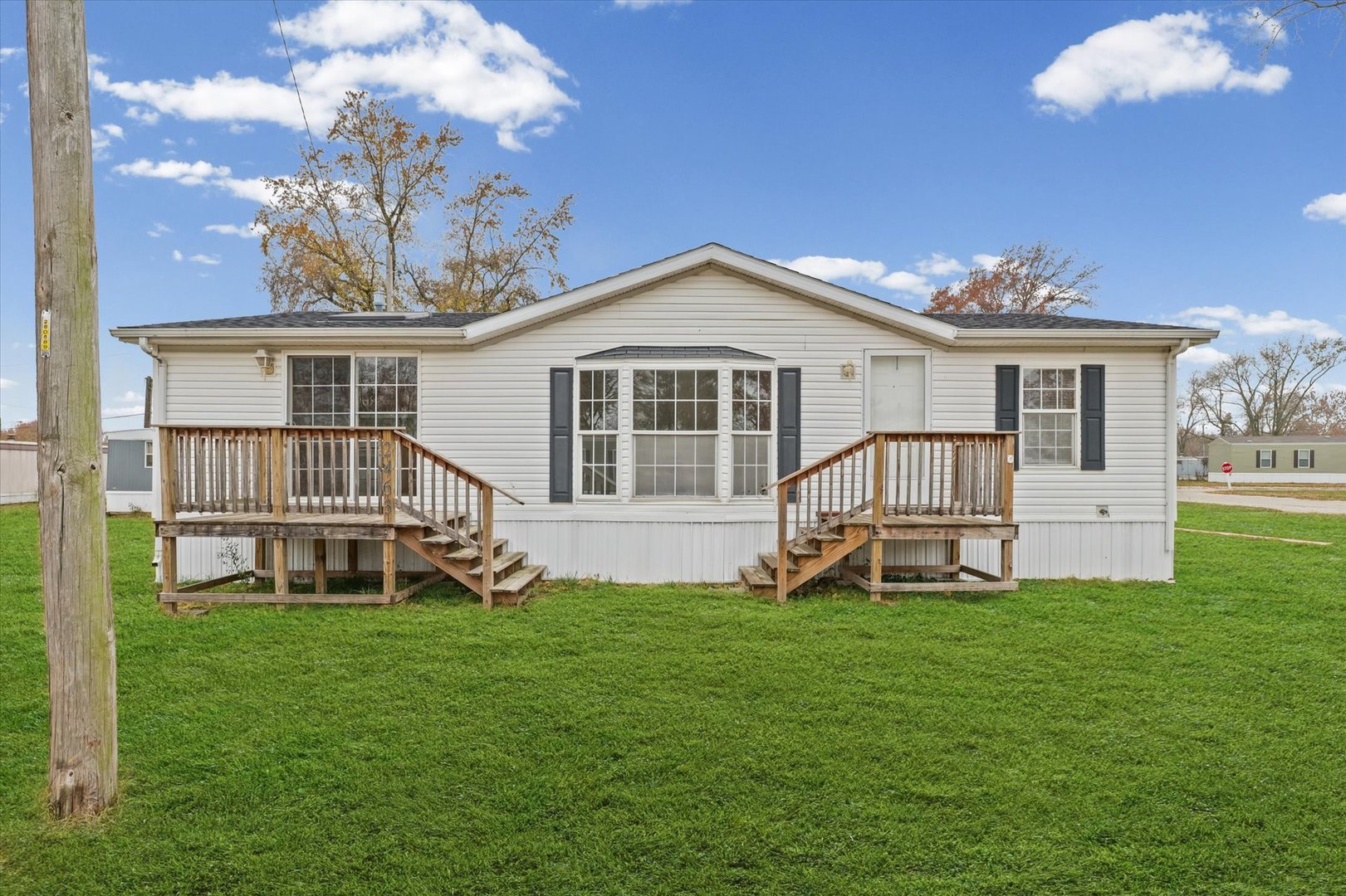 2463 Steele Court Decatur, IL 62526 - Photo 3 of 29