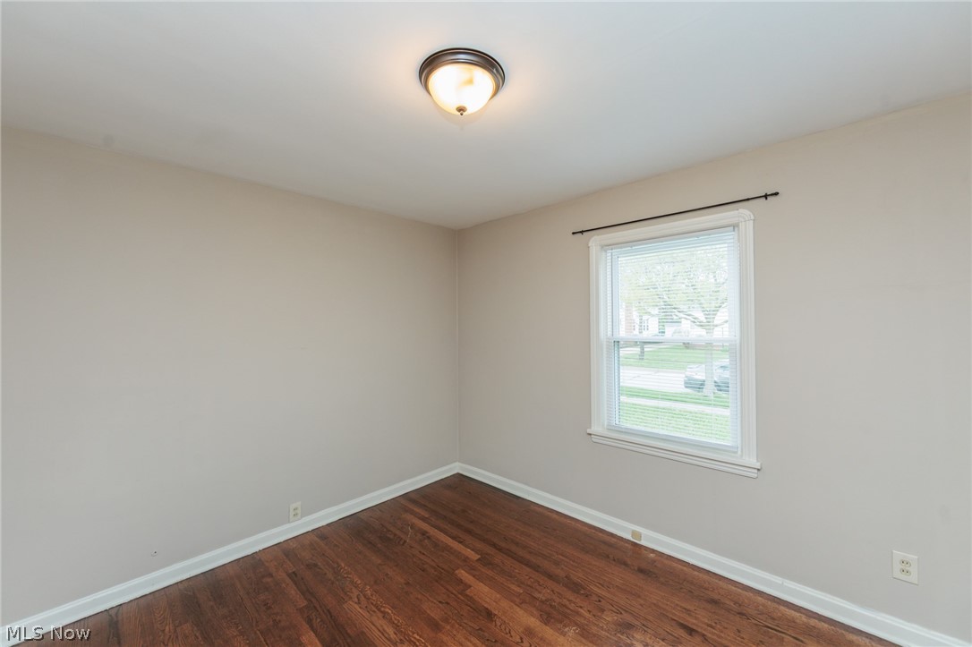 1551 Winchester Road Cleveland, OH 44124 - Photo 19 of 48