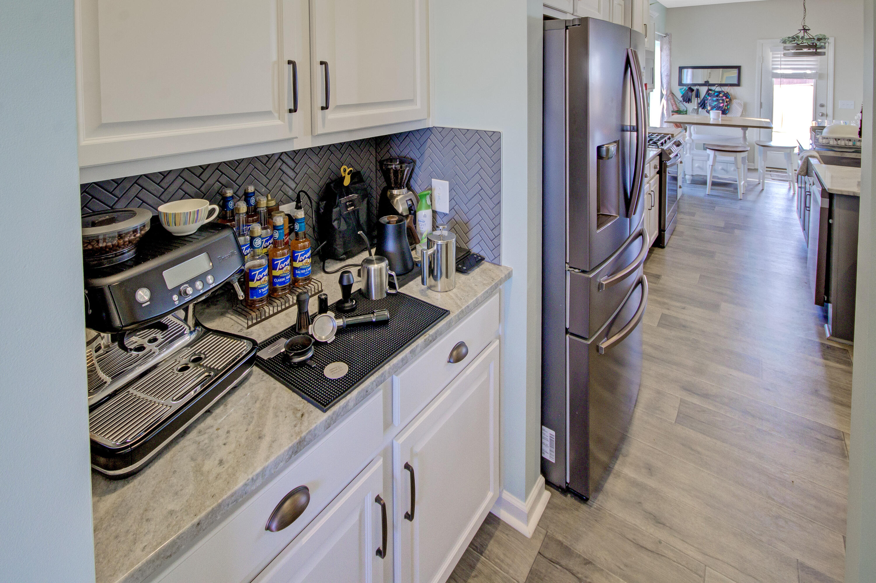 511 Killdeer Road Summerville, SC 29486 - Photo 7 of 40 Tons of Counter and Cabinet Space