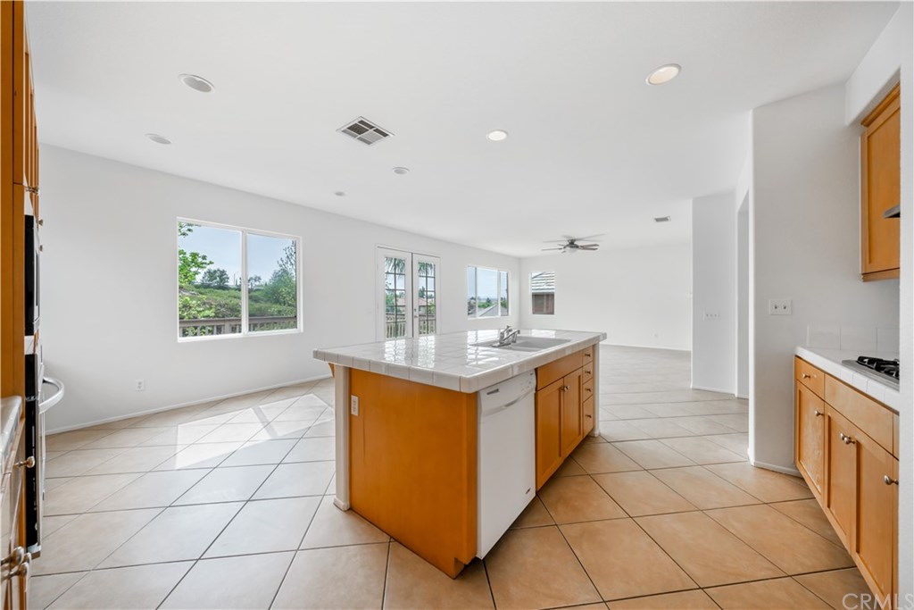 44485 Penbrook Lane Temecula, CA 92592 - Photo 12 of 48