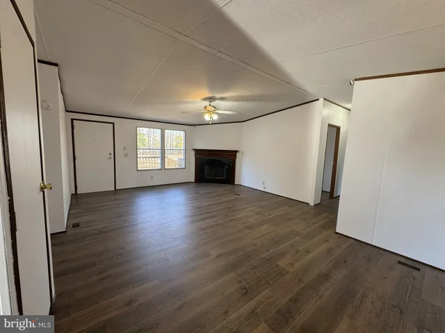 $1,800 | 8556 Powhatan Road, King George, VA 22485