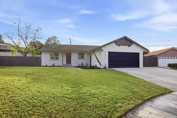 $599,900 | 8574 Holly Lane, Riverside, CA 92504