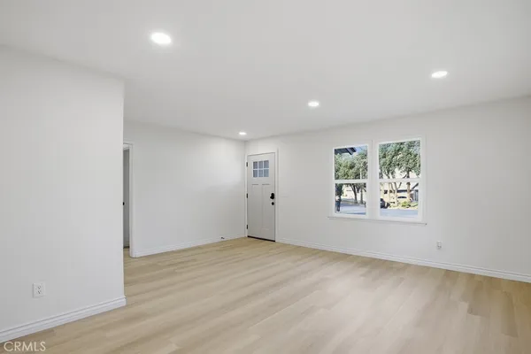 $599,900 | 8574 Holly Lane, Riverside, CA 92504