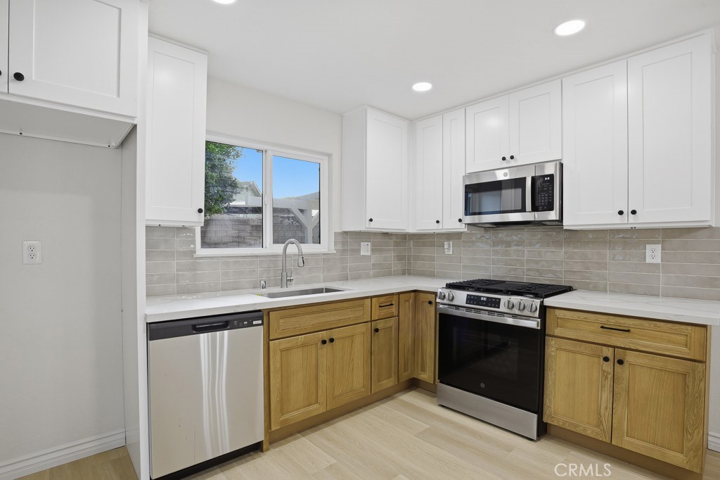 8574 Holly Lane Riverside, CA 92504 - Photo 5 of 29