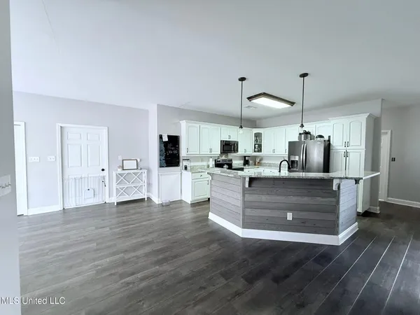 $450,000 | 7345 Amberwood Lane, Lucedale, MS 39452