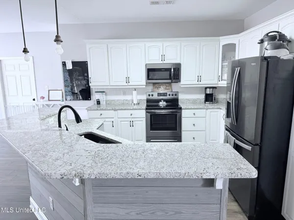 $450,000 | 7345 Amberwood Lane, Lucedale, MS 39452