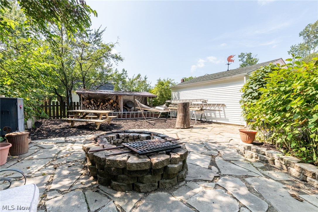 1411 Gordon Road Lyndhurst, OH 44124 - Photo 30 of 35