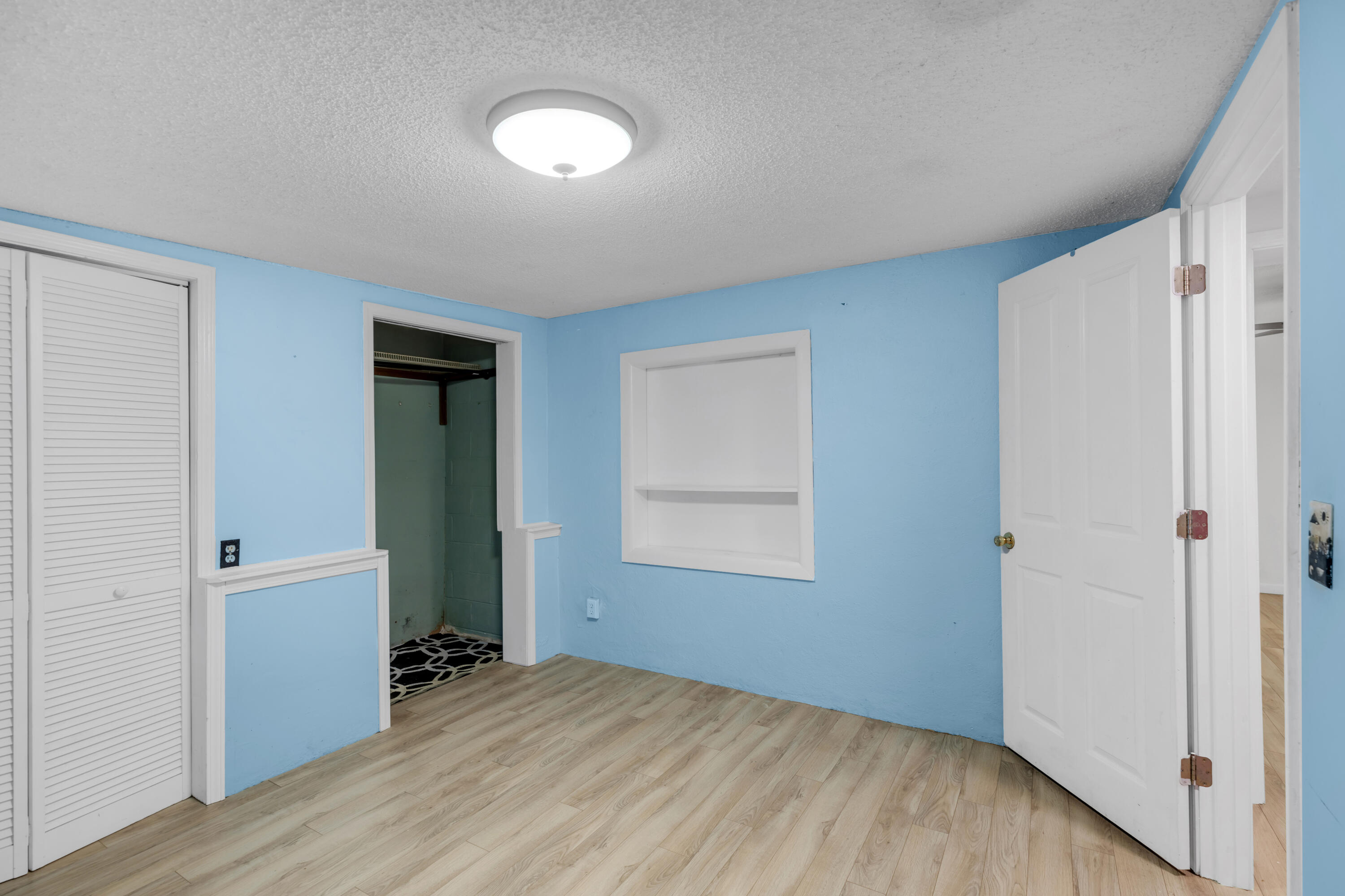 810 McDaniels Fishcamp Road Freeport, FL 32439 - Photo 25 of 33 810 bedroom 1 another view
