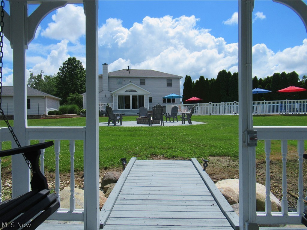 6536 Lake Road Medina, OH 44256 - Photo 29 of 35 2 swings in gazebo