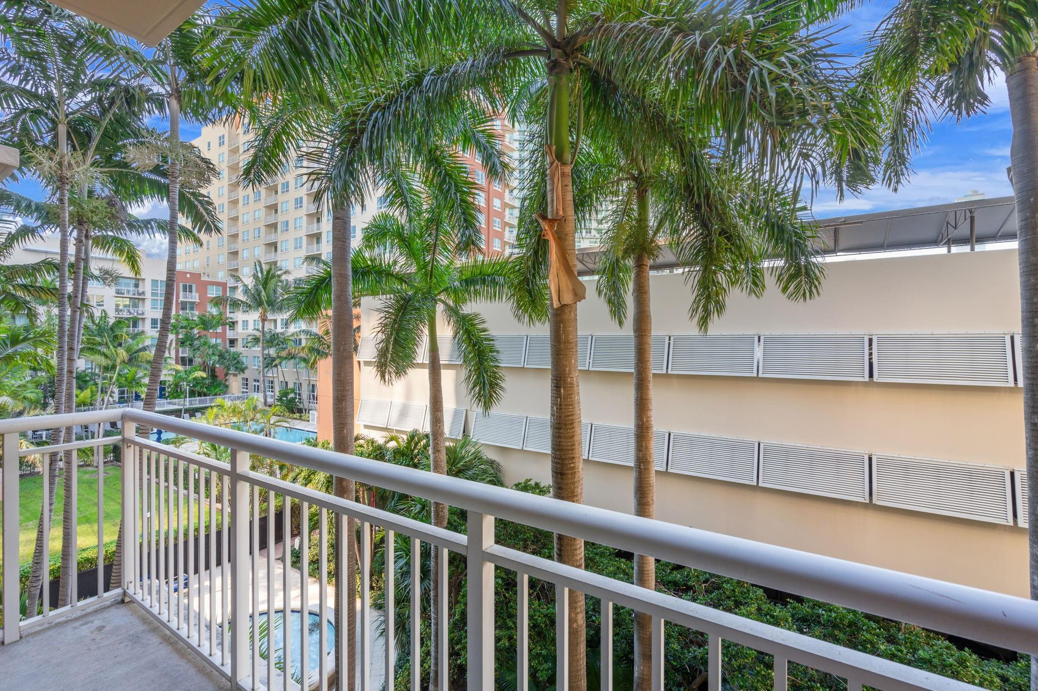 2001 Biscayne Boulevard, Unit 2303 Miami, FL 33137 - Photo 23 of 36 a view of a small yard from a balcony
