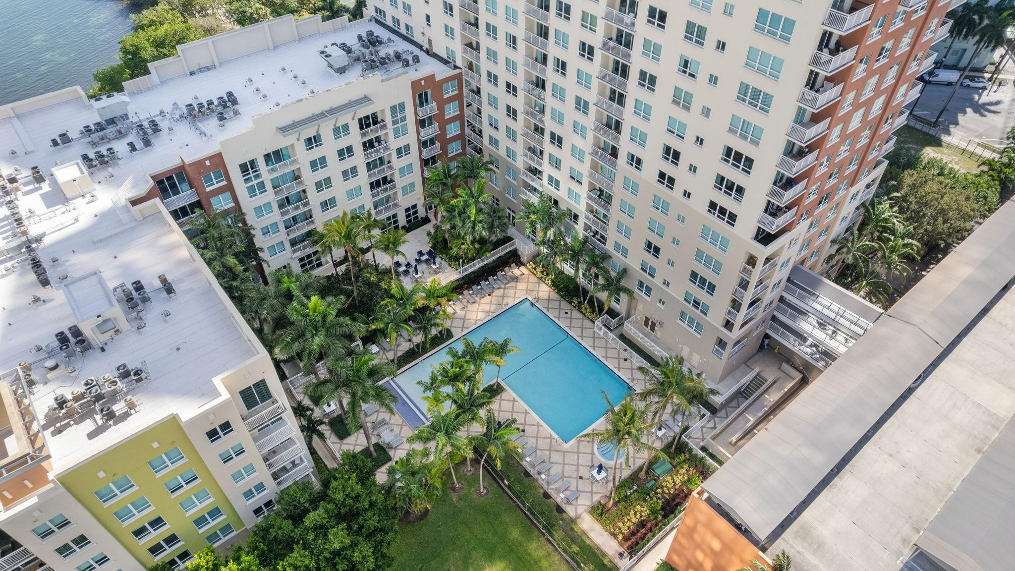 2001 Biscayne Boulevard, Unit 2303 Miami, FL 33137 - Photo 30 of 36 view of a multi story building