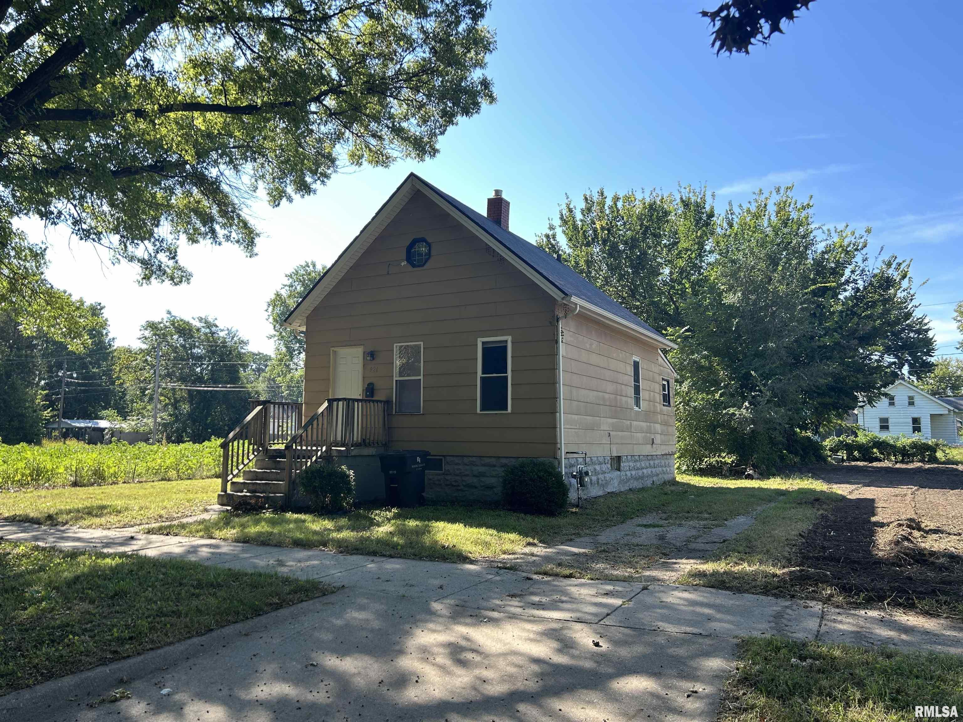 926 10th Avenue Rock Island, IL 61201 - Photo 8 of 8